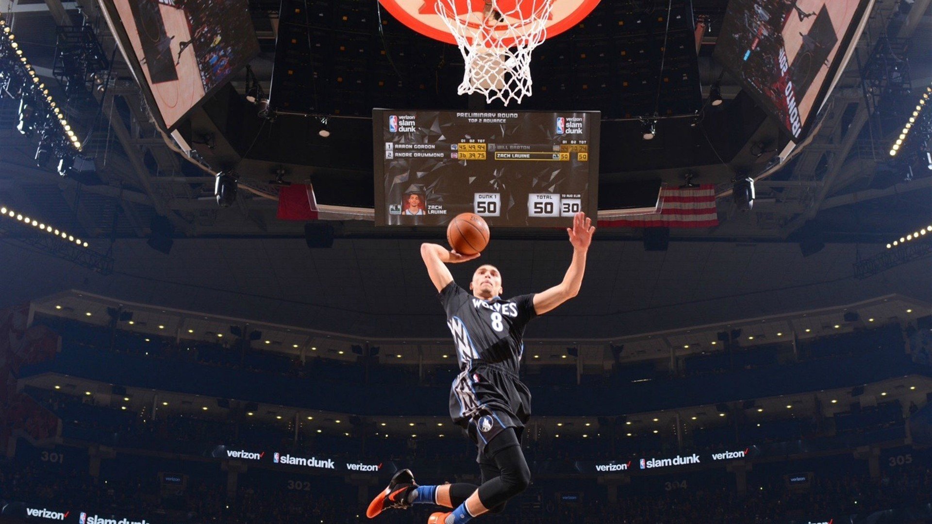 48队扩军赛制-王者归来！穆古鲁扎新规首战惊艳全场，老鹰观众沸腾欢呼